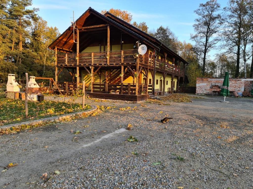 Agroturystyka U Siwego Rokitki  Exteriör bild