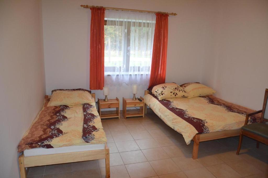 Agroturystyka U Siwego Rokitki  Exteriör bild