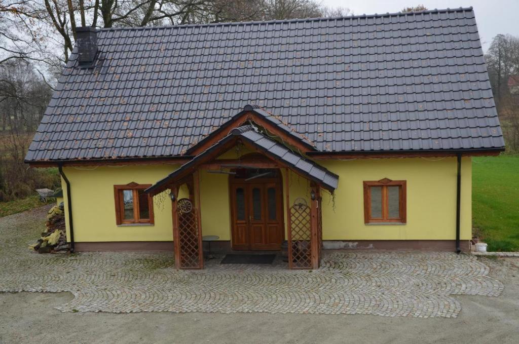 Agroturystyka U Siwego Rokitki  Exteriör bild